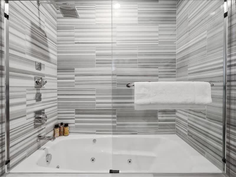 Cozysuites 1Br, Ppg Paints Arena, Pitts Pittsburgh Exterior photo